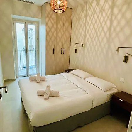 Charming In Port De Appartement *