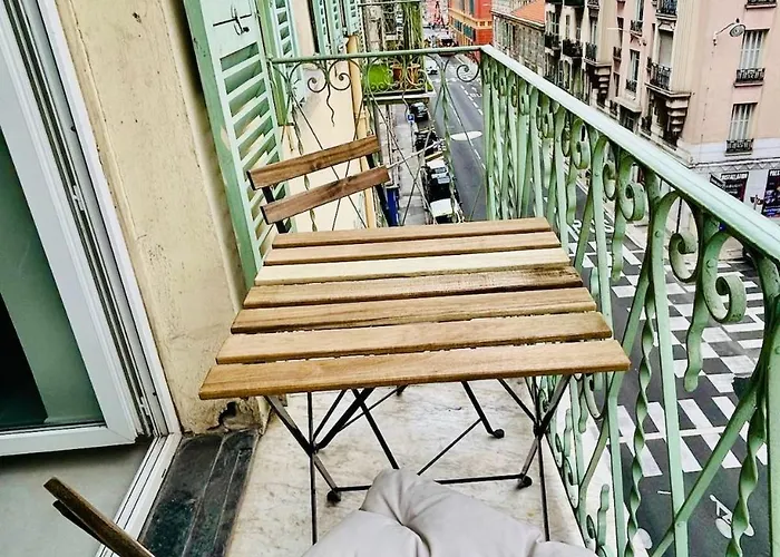 Charming In Port De Appartement *